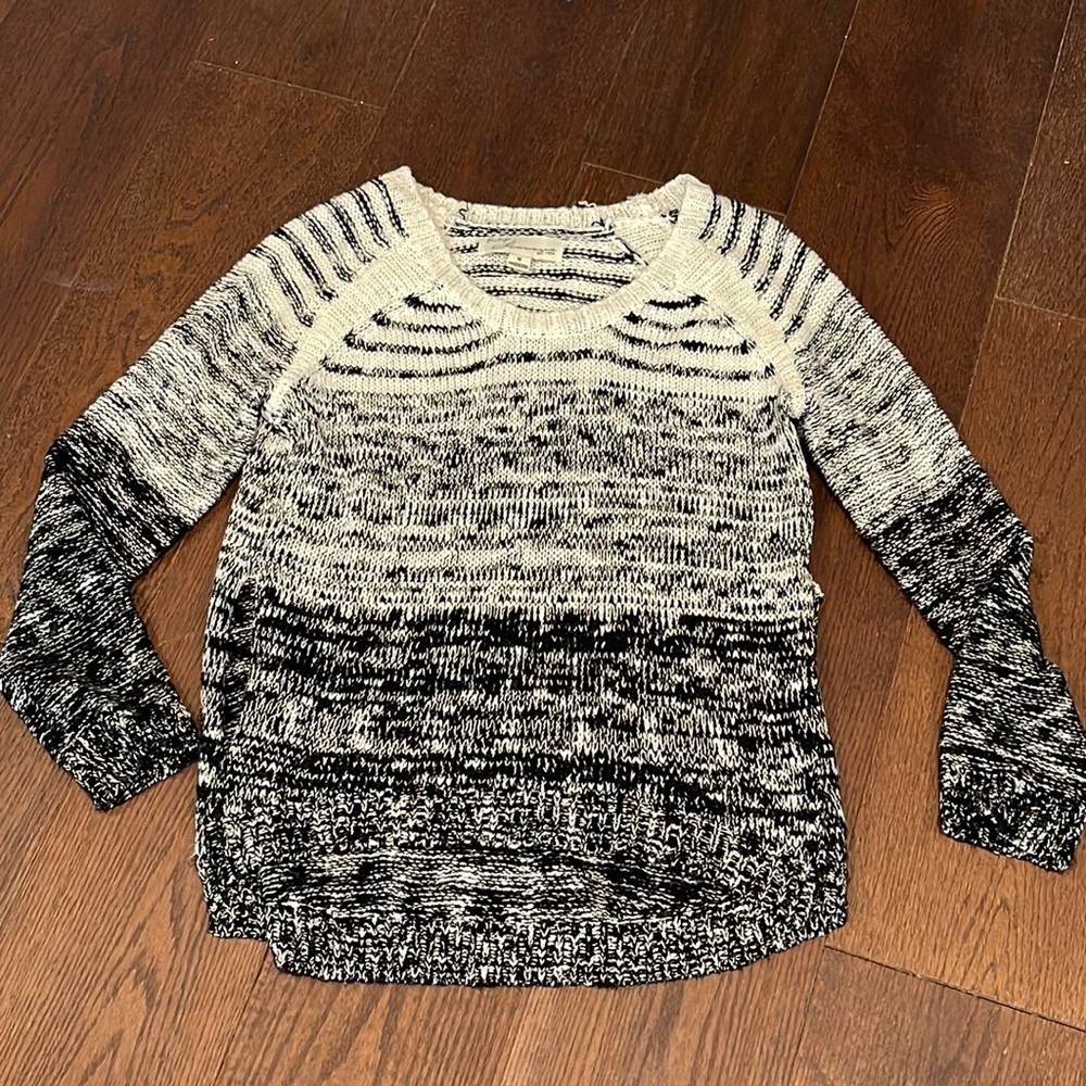 VINTAGE Havana Women’s Sweater Size M